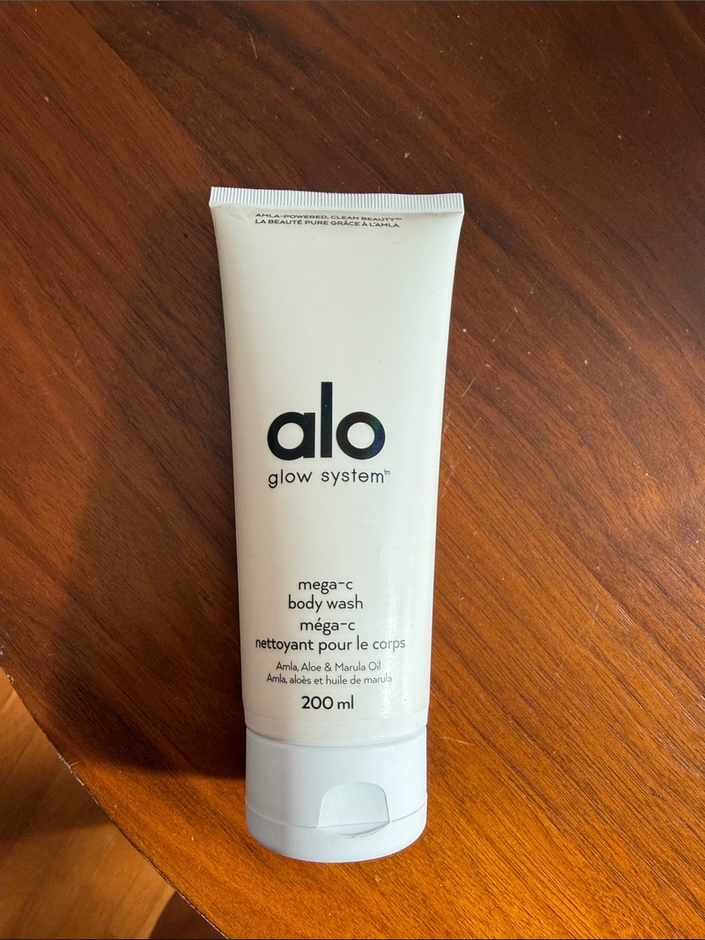 NEW - ALO Yoga Mega-C Body Wash